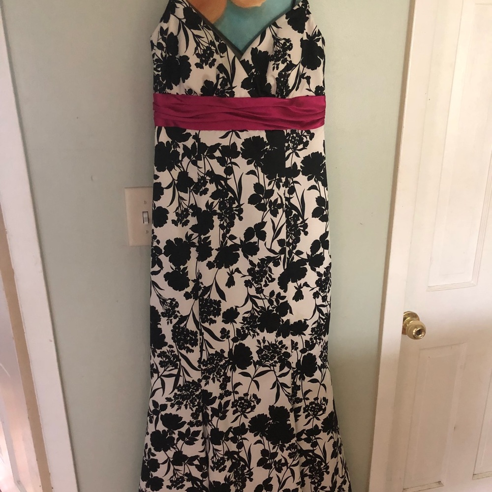 Evening/ prom dress - Picture 1 of 3